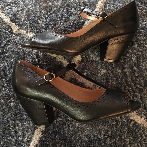 Phoebe T-Strap Heels - Picture 4 of 8